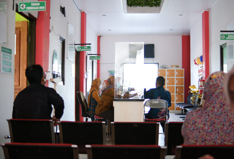 Puskesmas merupakan salah satu bentuk layanan kesehatan primer yang ada di Indonesia